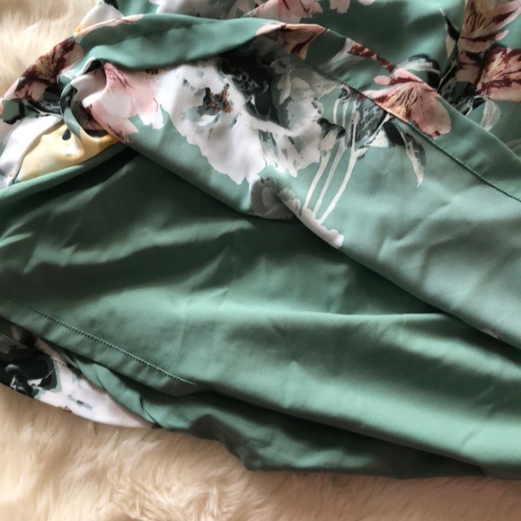 Floral dress - Picture 4 of 5